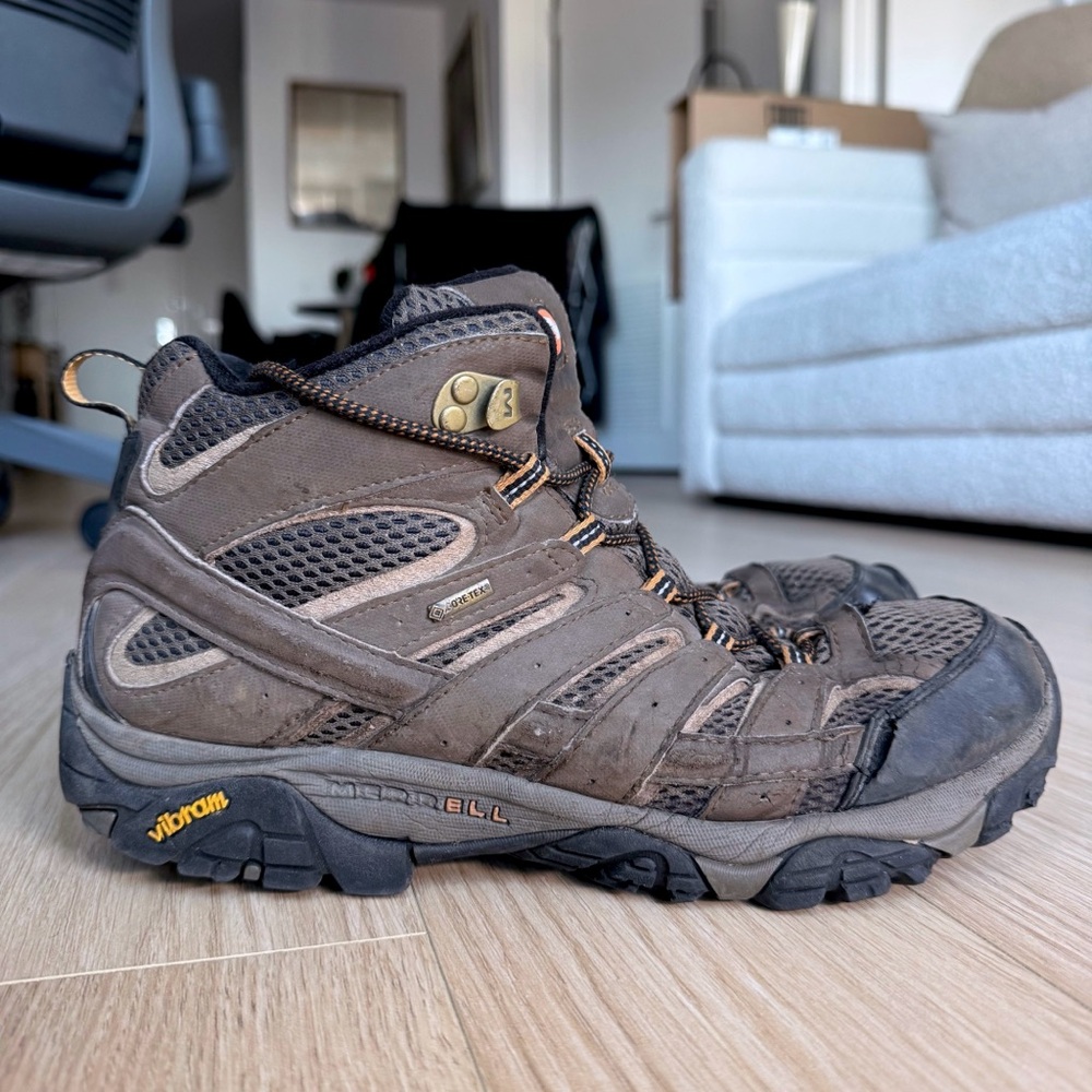 Merrell Dark Brown Hiking Boots Moab 3 Mid Waterproof Outdoor Gorpcore Size 10